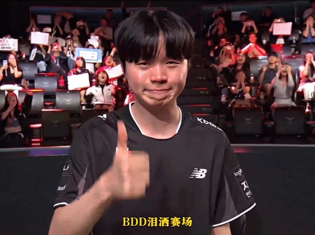 开云官网-BLG碾压KT，BDD线上压制力十足顶尖较量小组赛，技惊四座