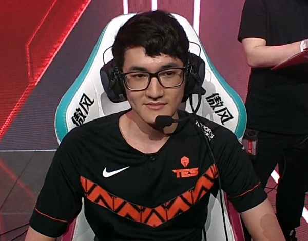 HLE轻取C9,Inspired操刀奇招英雄翻盘激烈交锋2025世界赛,技惊四座 HLE轻取C9,Inspired操刀奇招英雄翻盘激烈交锋2025世界赛,技惊四座