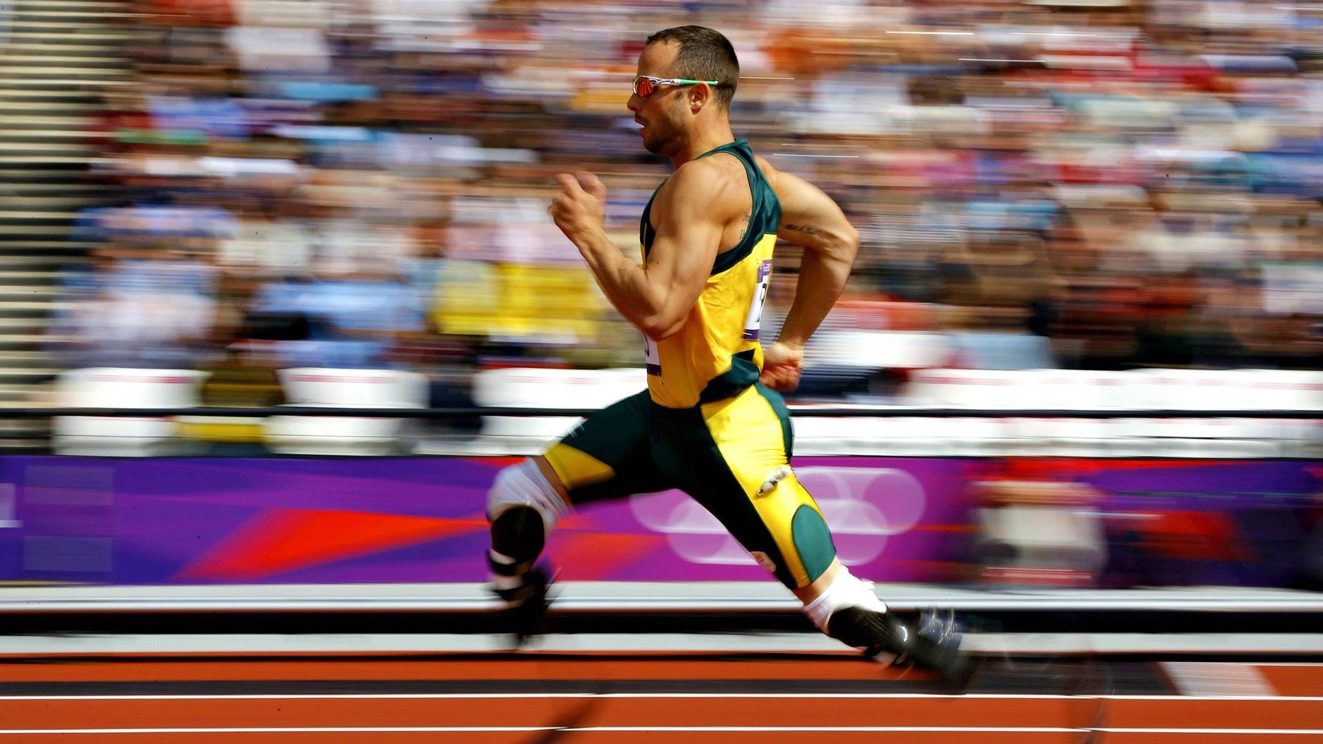 巴拉圭碾压威尔士，本泽马抢七封神，体育世界中的压力与荣耀时刻